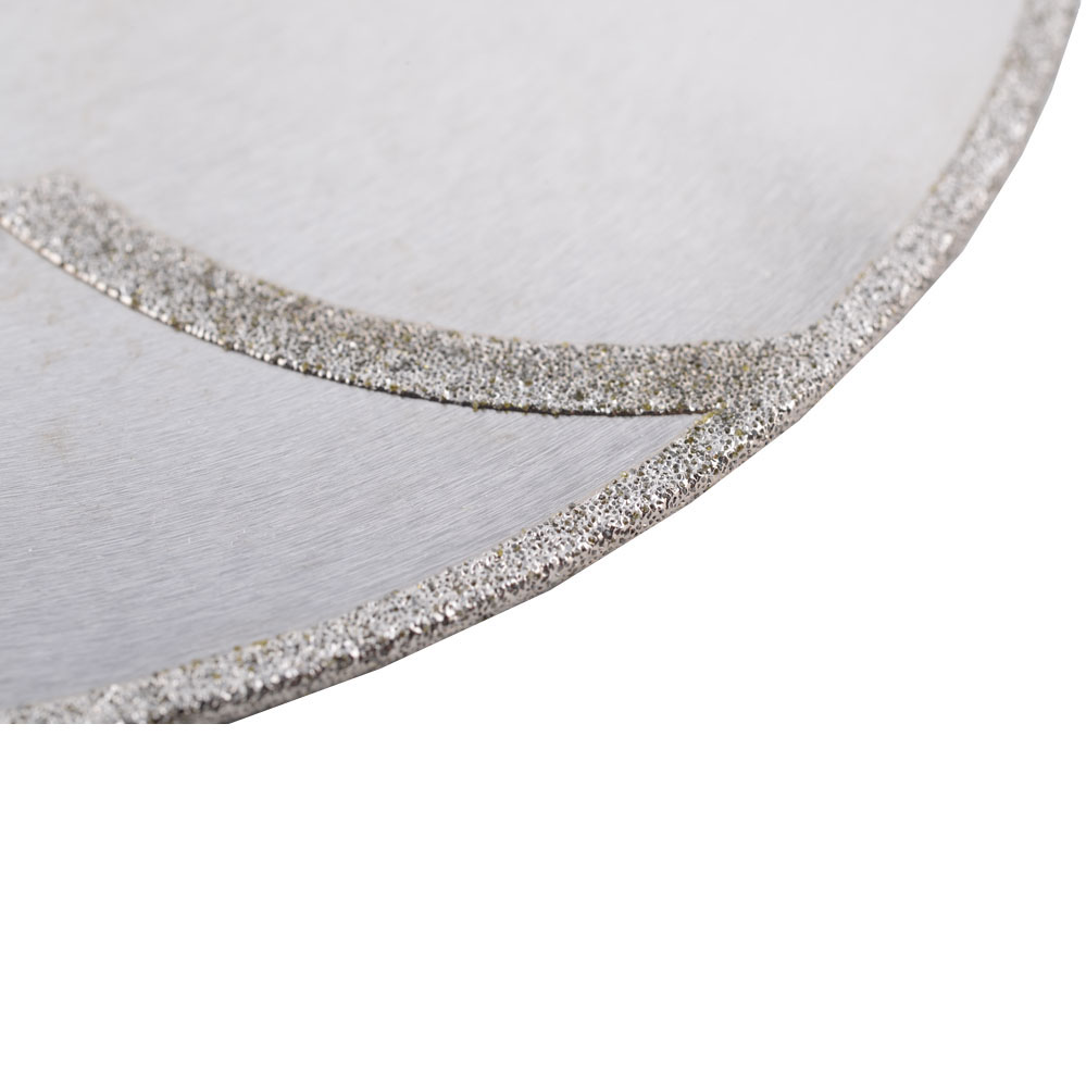 Electroplated blade with side protection 3